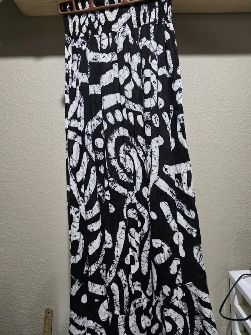 Haute Hippie Black Cream Patterned Boho Flowy Maxi Skirt Women Small Whimsical